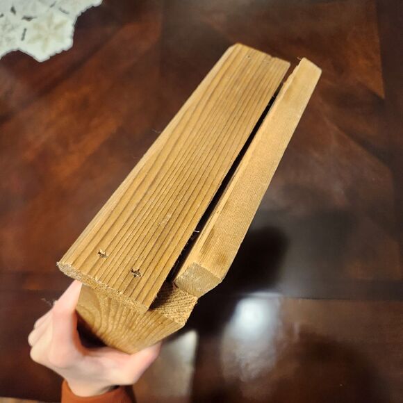 New Welliver Outdoors Single Chamber 100% Cedar Mountable Bat House Grooved - Picture 8 of 8